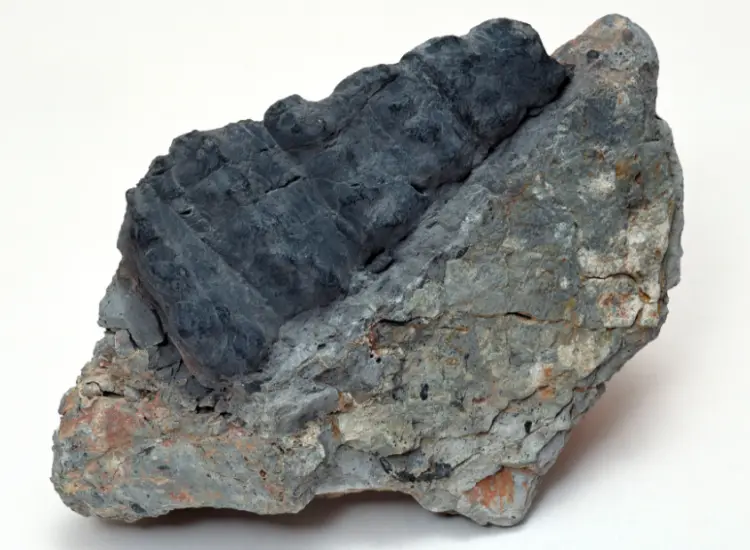 Purification Test of High-Impurity Iron Ore