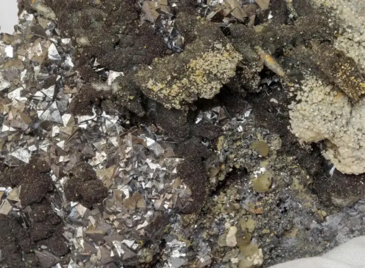 Flotation Separation Test of Complex Sulfide Ores